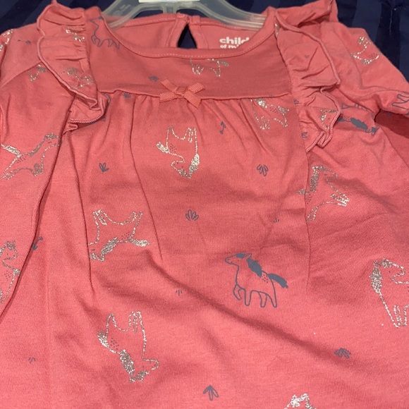 Child of mine by Carter’s 2- piece set, long sleeved shirt and jeggings, 6-9M - Picture 3 of 6